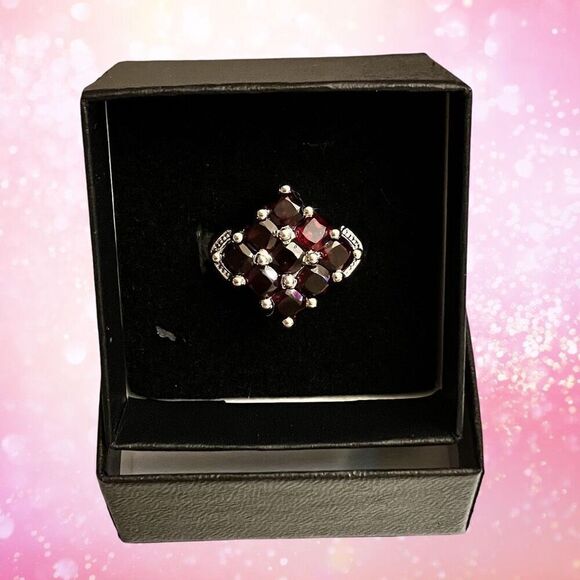 2.97 CTW Garnet in Sterling Silver Cocktail Ring  / sz: 7, - Picture 1 of 6